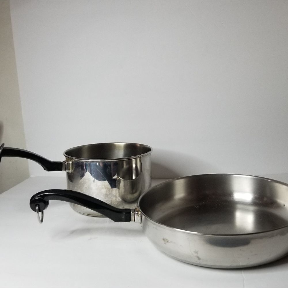 Farberware pots set 2.5 quart pot and 10 in frying pan stainless steel vintage